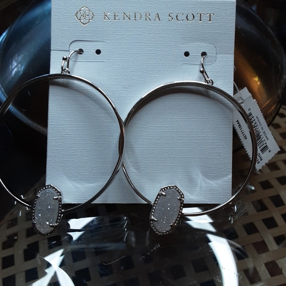 Kendra Scott Elora earrings in Iridescent Drusy - Picture 2 of 5